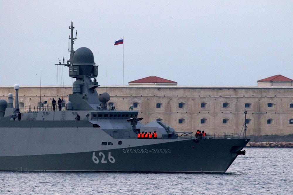 Read more about the article Strategic significance of Simon’s Town Naval base & the docking of a Russian vessel